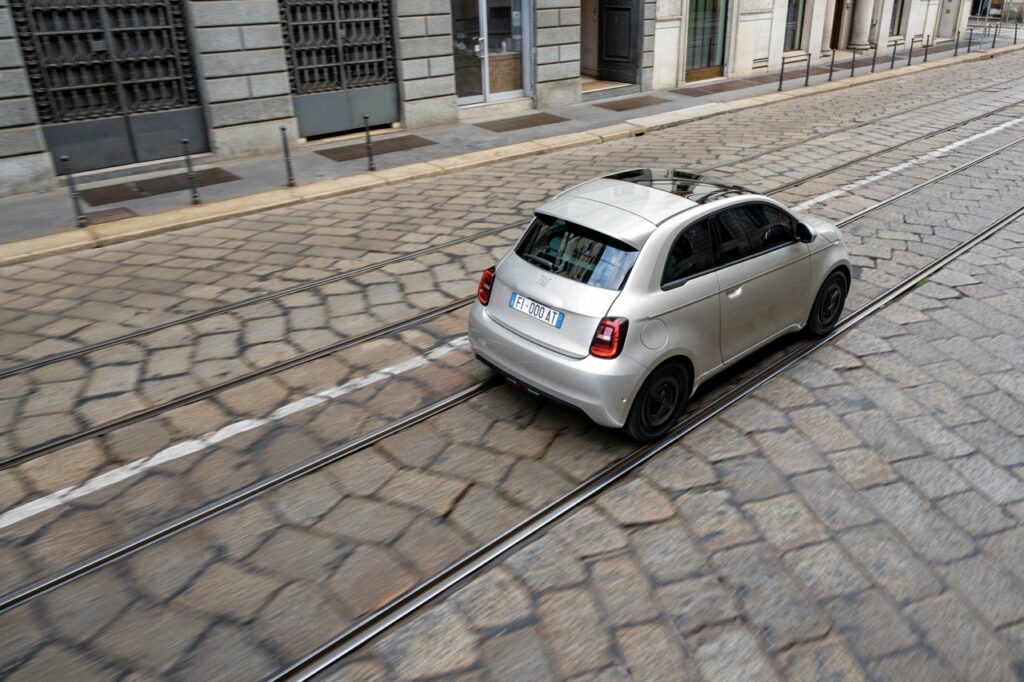 Allestimento Fiat 500e Giorgio Armani Collector’s Edition