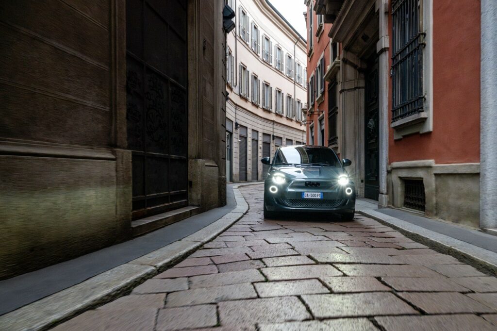 Esterni Fiat 500e Giorgio Armani Collector’s Edition